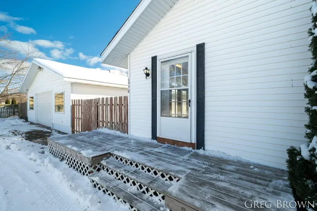 $259,900 | 6978 Whites Bridge Road, Belding, MI 48809