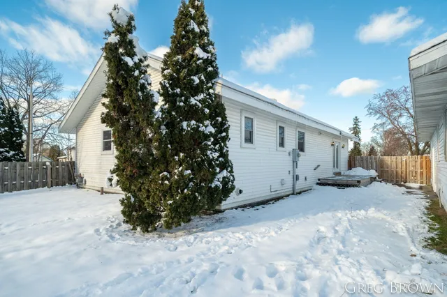 $259,900 | 6978 Whites Bridge Road, Belding, MI 48809