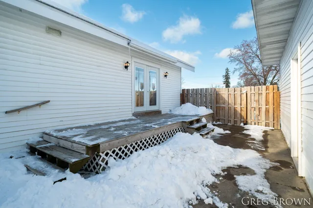 $259,900 | 6978 Whites Bridge Road, Belding, MI 48809