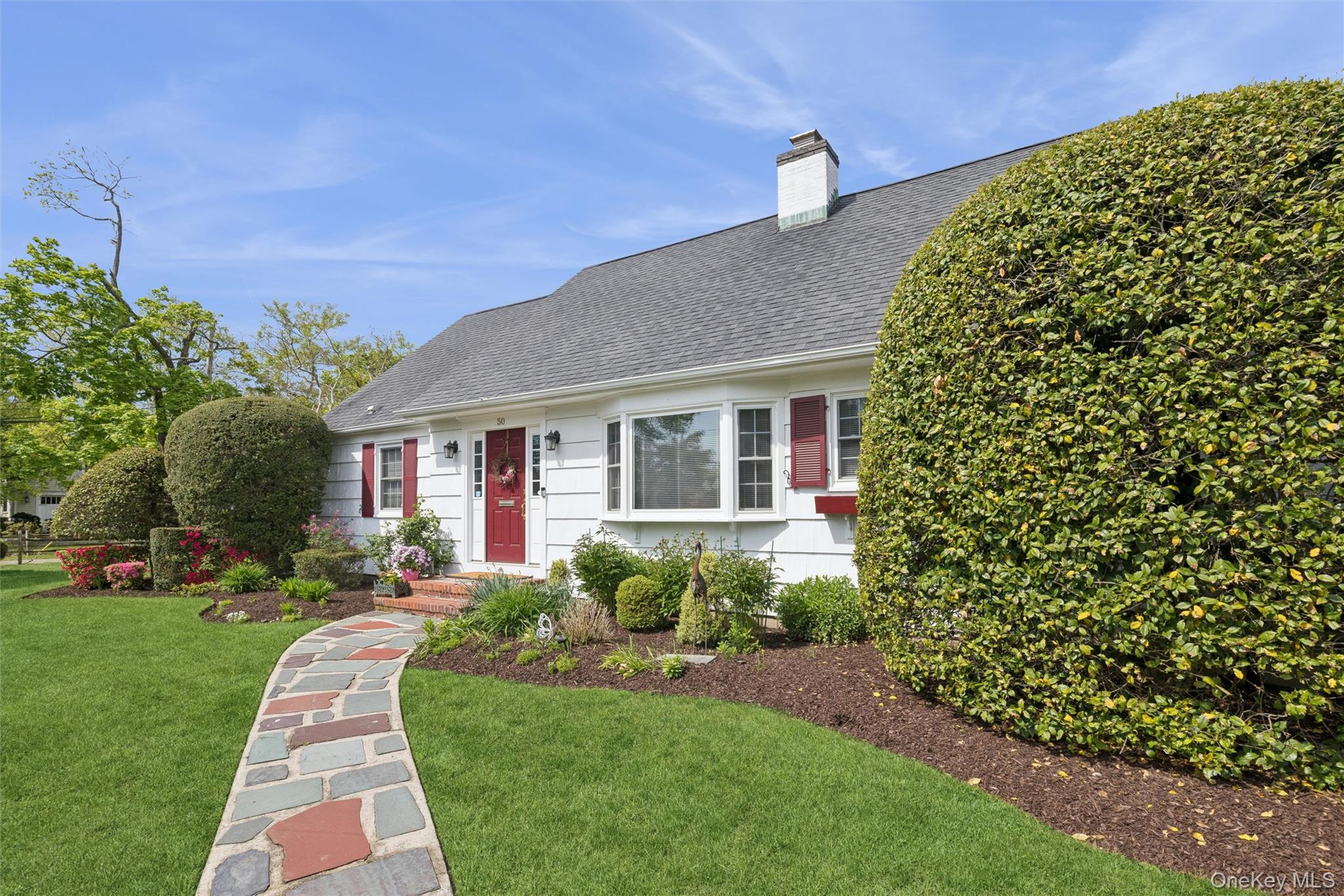50 Belton Road Babylon, NY 11702 - Photo 7 of 34 Welcome to this charming family home.