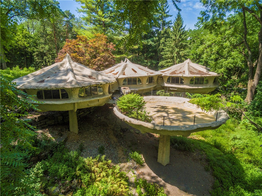 142 Park Road Perinton, NY 14534 - Photo 27 of 31