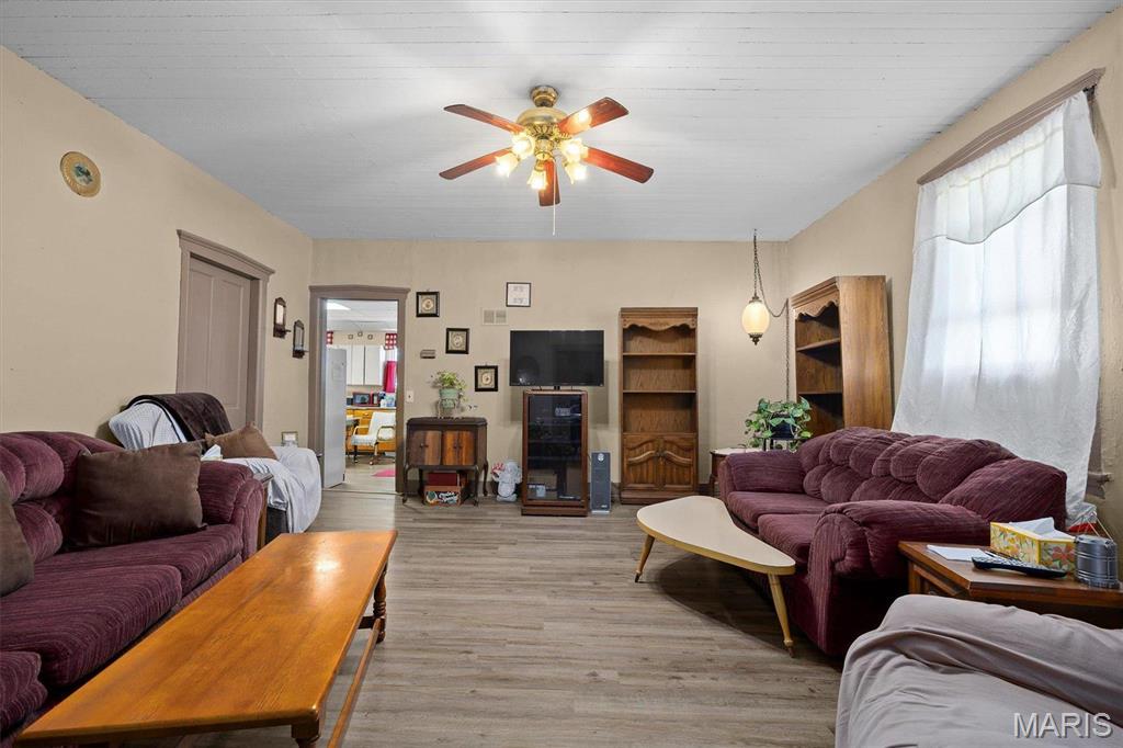 3037 Blumberg Road Marine, IL 62061 - Photo 3 of 29 Gallery Image 3