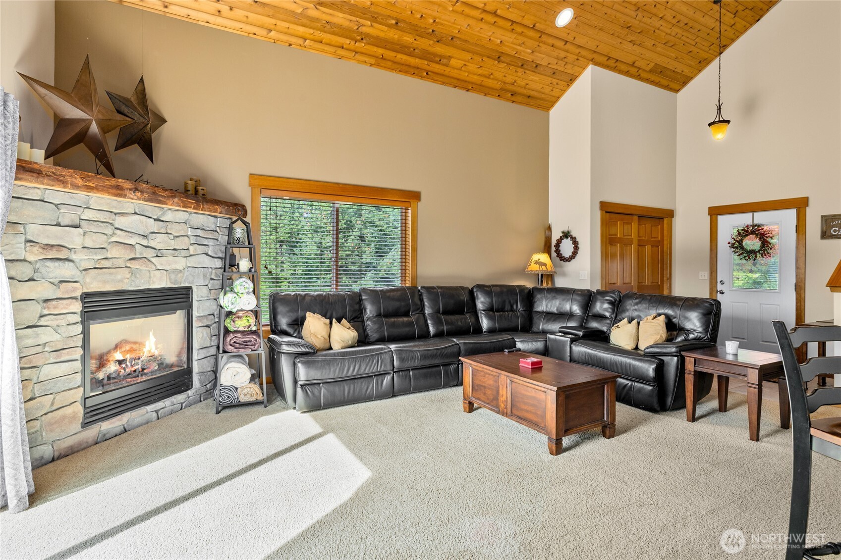 150 Tiger Lily Lane Ronald, WA 98940 - Photo 11 of 40 a living room with furniture and a fireplace