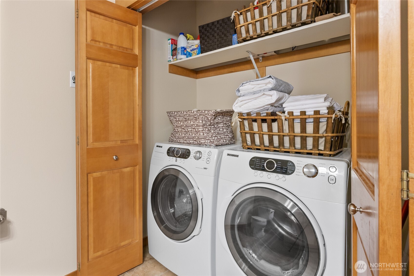 150 Tiger Lily Lane Ronald, WA 98940 - Photo 18 of 40 a utility room with dryer and washer