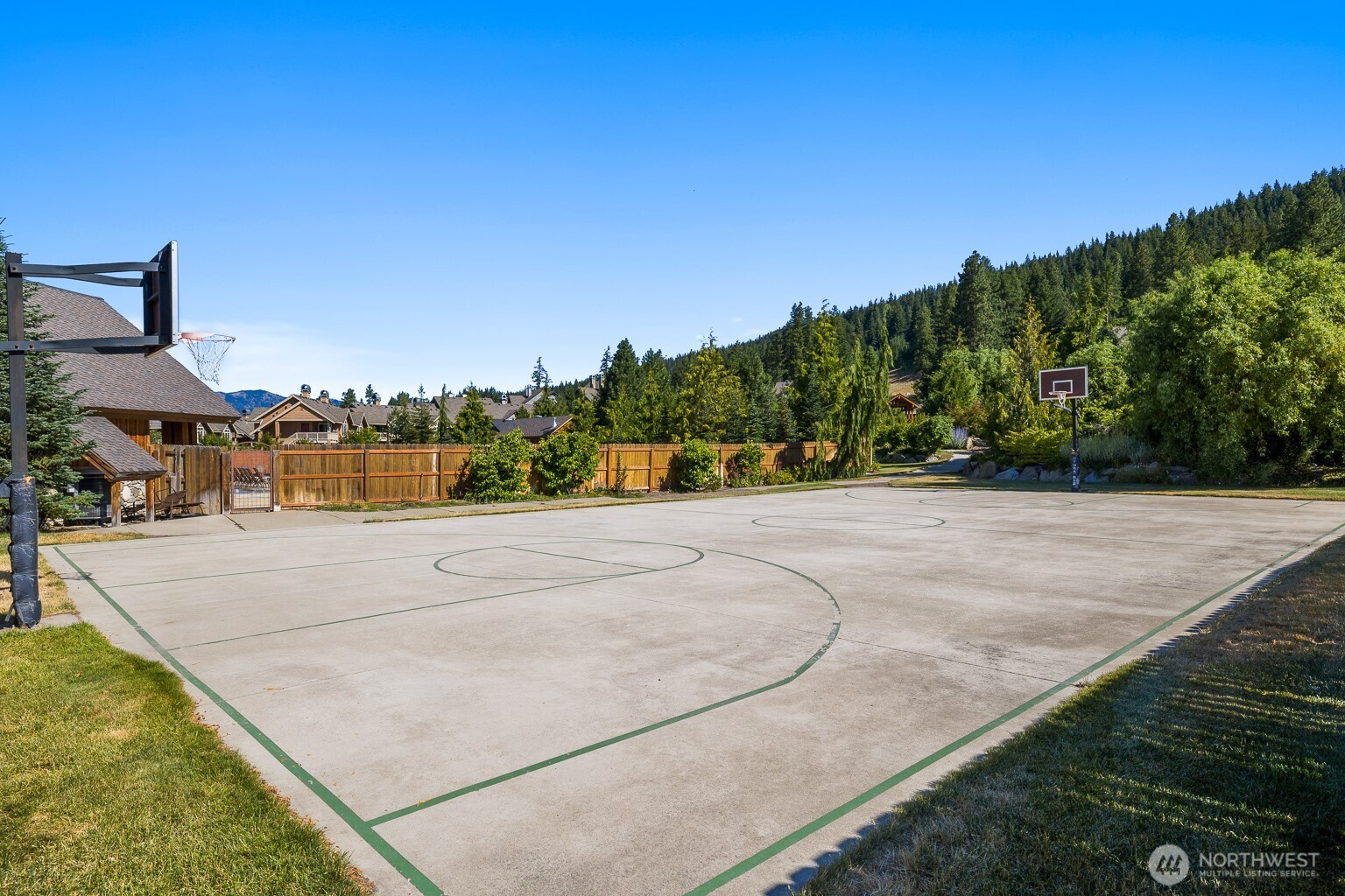 150 Tiger Lily Lane Ronald, WA 98940 - Photo 40 of 40 a view of a basket ball ground