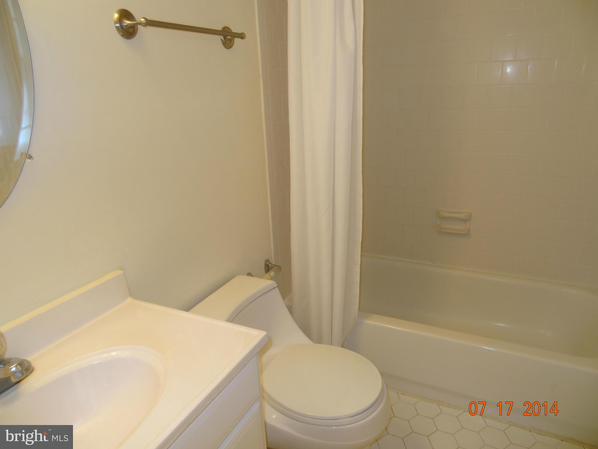 6585 Davis Ford Road Manassas, VA 20111 - Photo 18 of 30 1 of 3 full Baths