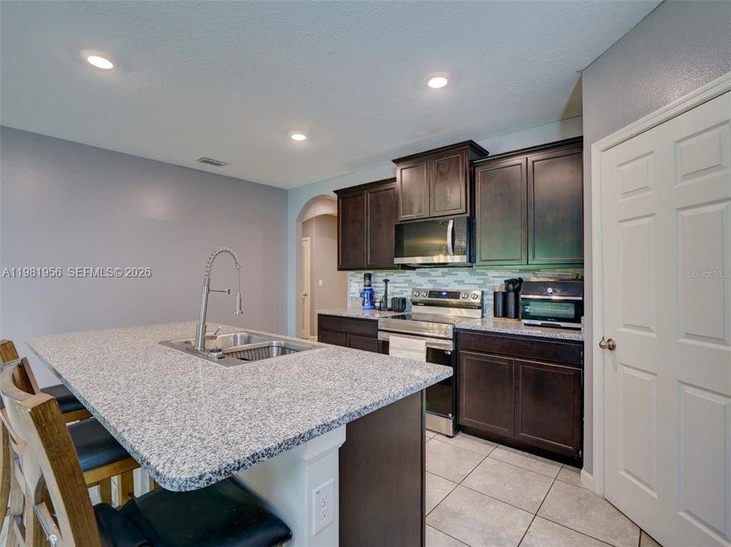 808 Old Country Rd S East Palm Bay, FL 32909 - Photo 13 of 27