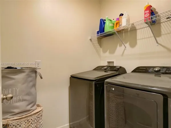 $2,000 | 808 Old Country Rd S East, Palm Bay, FL 32909