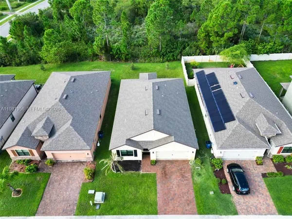 $2,000 | 808 Old Country Rd S East, Palm Bay, FL 32909