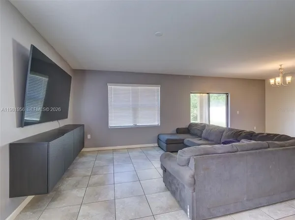 $2,000 | 808 Old Country Rd S East, Palm Bay, FL 32909