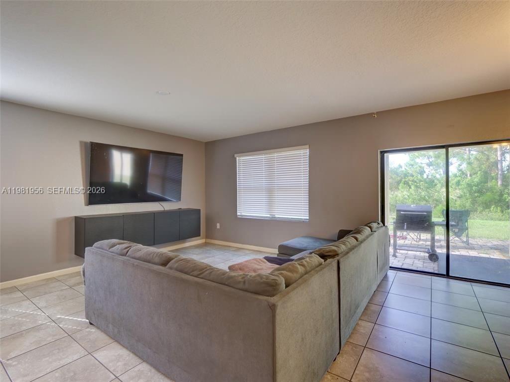 808 Old Country Rd S East Palm Bay, FL 32909 - Photo 10 of 27