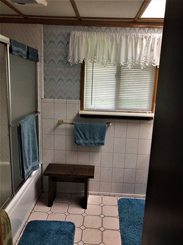 4033 Maple Avenue Lupton, MI 48635 - Photo 8 of 29 1862148-7.JPG