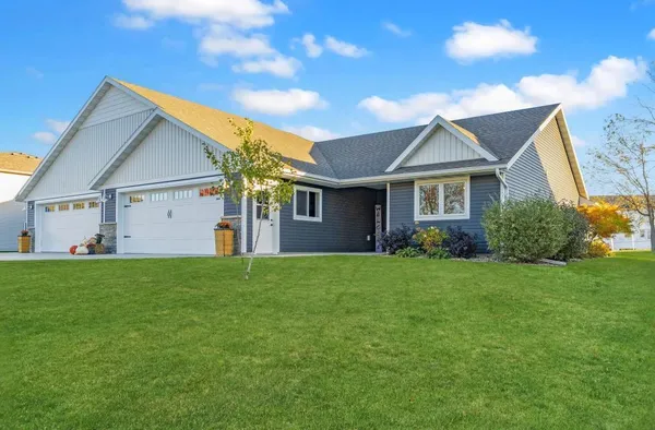 $339,000 | 2006 Lake Park Avenue, Alexandria, MN 56308