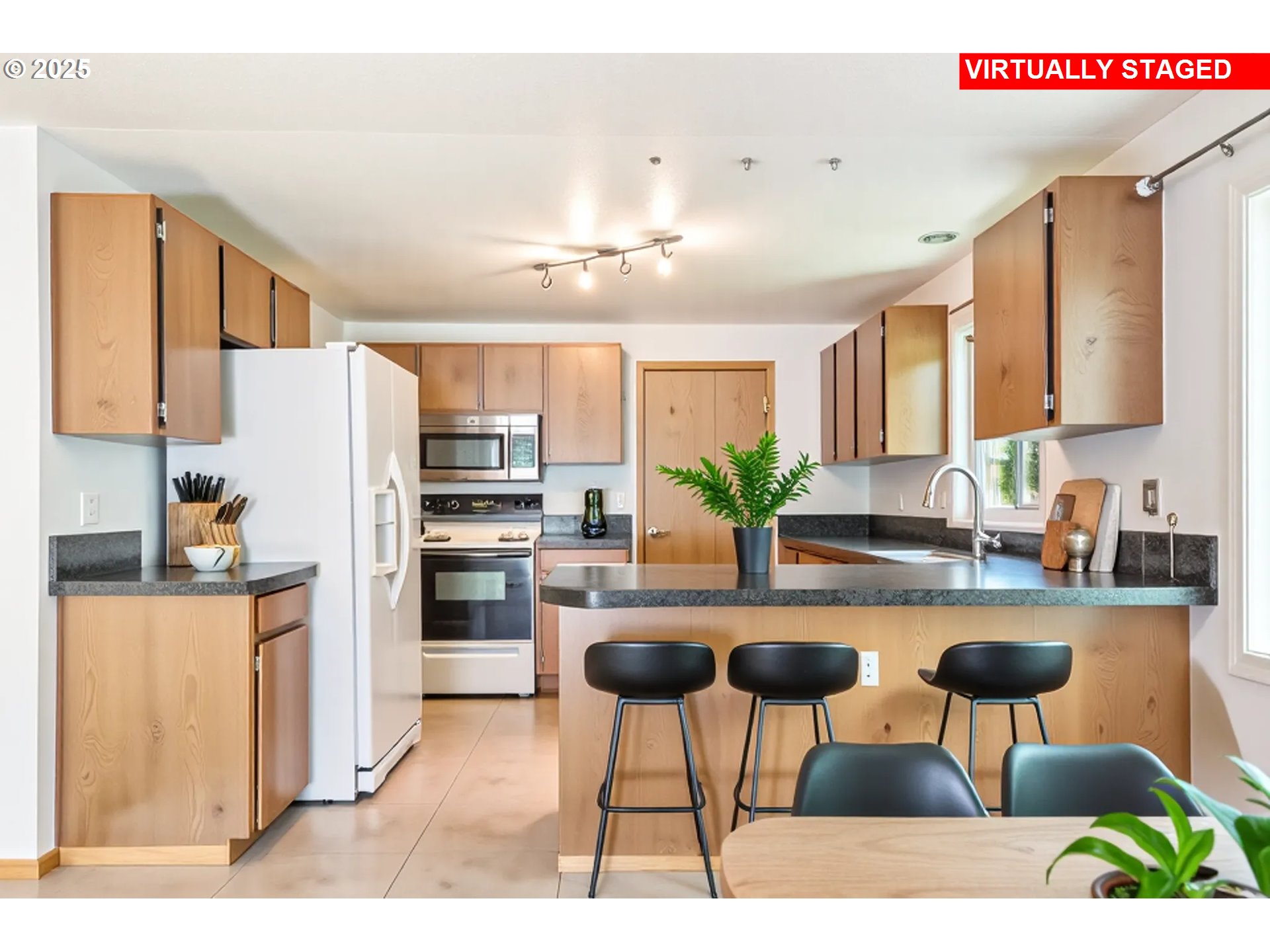 6838 North Columbia Boulevard Portland, OR 97203 - Photo 6 of 22