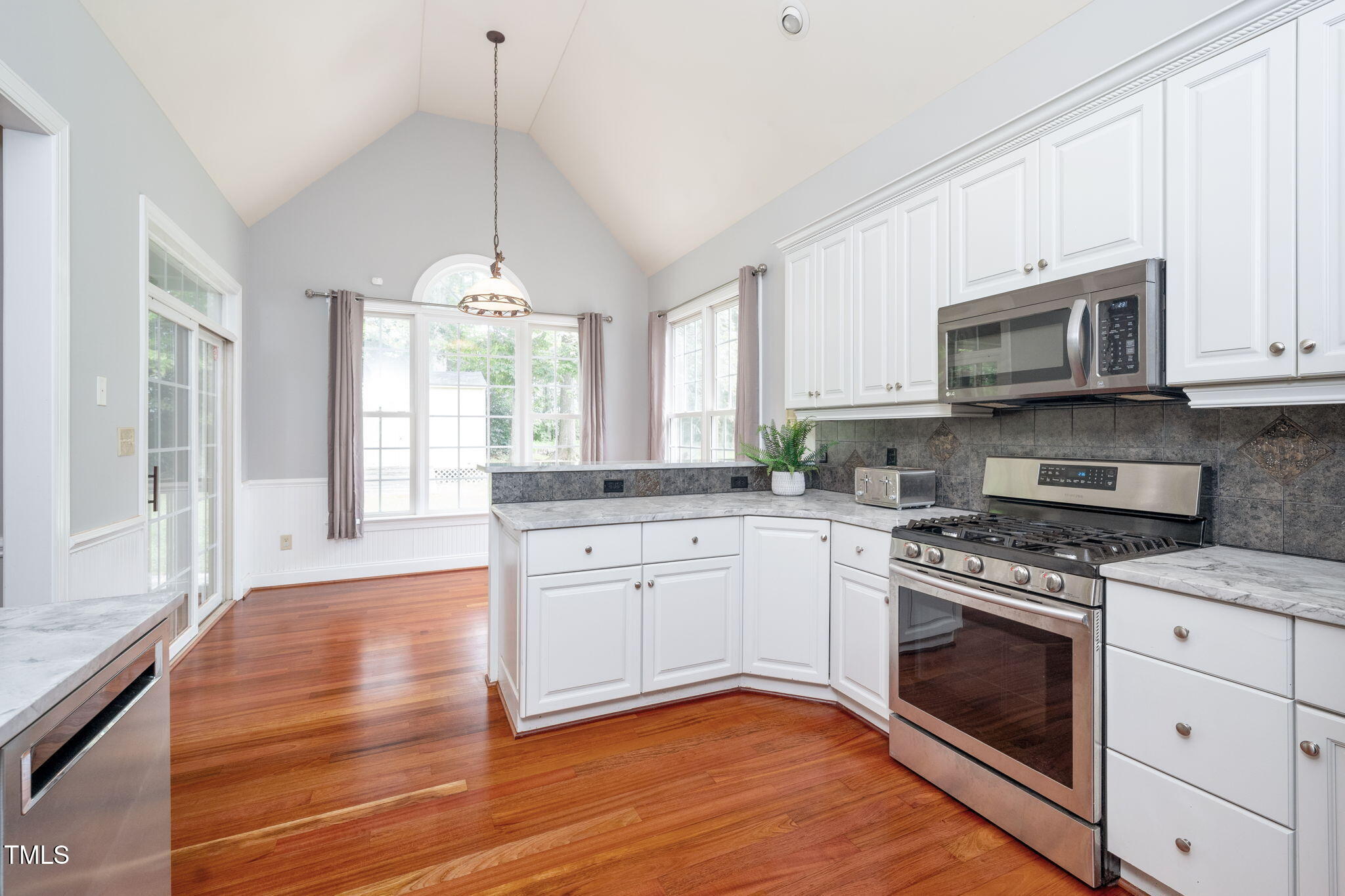 205 Okamato Street Raleigh, NC 27603 - Photo 21 of 59 23-web-or-mls-205 Okmato St-27