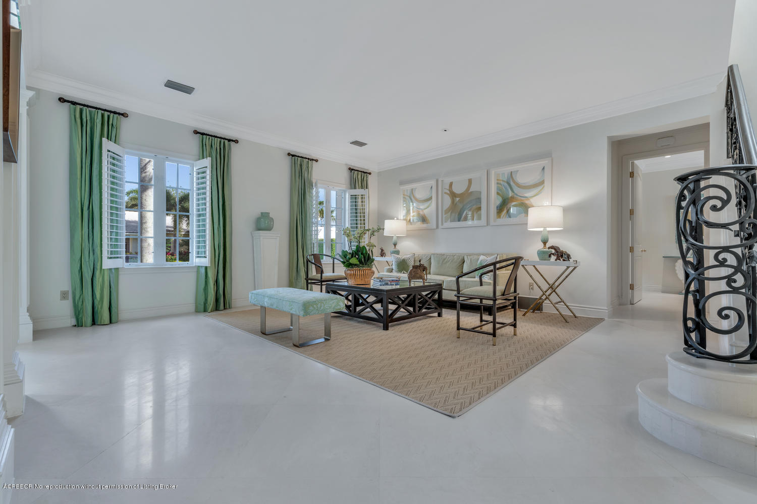 280 List Road Palm Beach, FL 33480 - Photo 3 of 17 Living Room