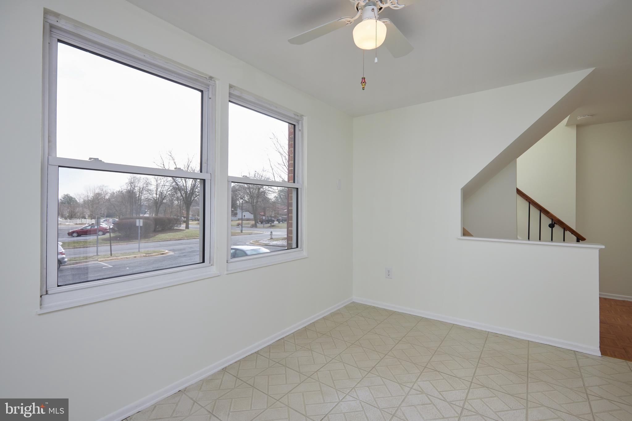 17502 Kohlhoss Road Poolesville, MD 20837 - Photo 5 of 26 Bright kitchen