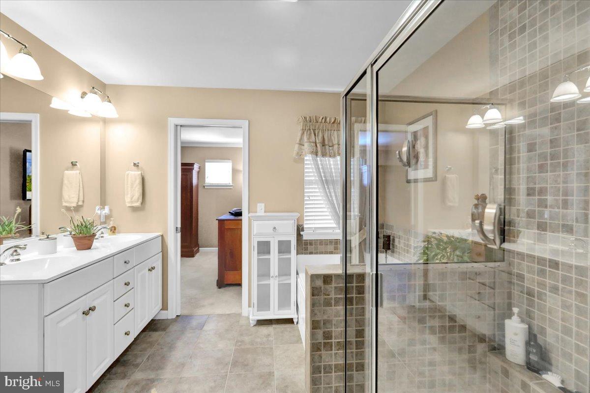 33 Michael Lane Denver, PA 17517 - Photo 13 of 24 Elegant bathroom with modern finishes.