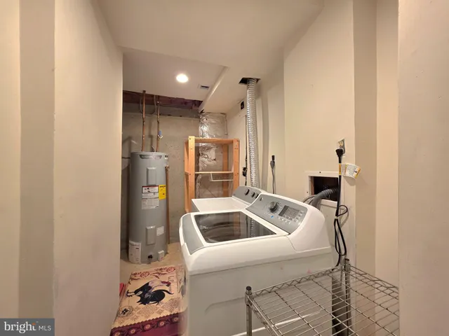 $2,200 | 8568 Koluder Court, Lorton, VA 22079