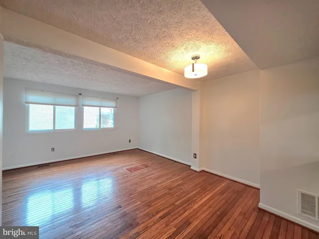 $2,200 | 8568 Koluder Court, Lorton, VA 22079