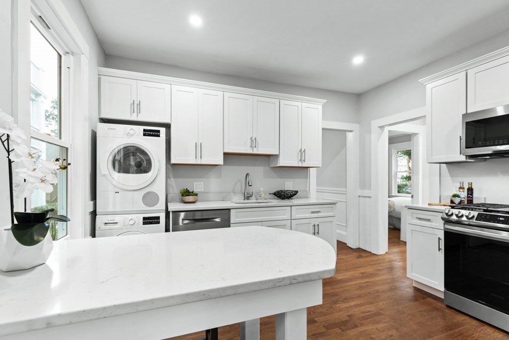 38 Robeson Street, Unit 2 Boston, MA 02130 - Photo 5 of 38 Gallery Image 5