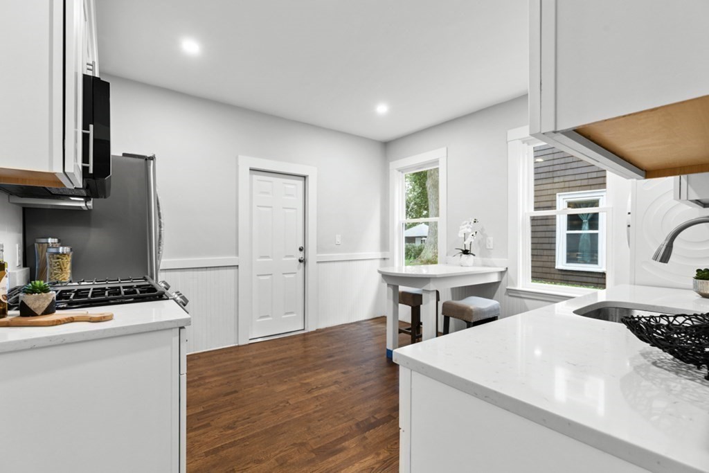 38 Robeson Street, Unit 2 Boston, MA 02130 - Photo 7 of 38 Gallery Image 7