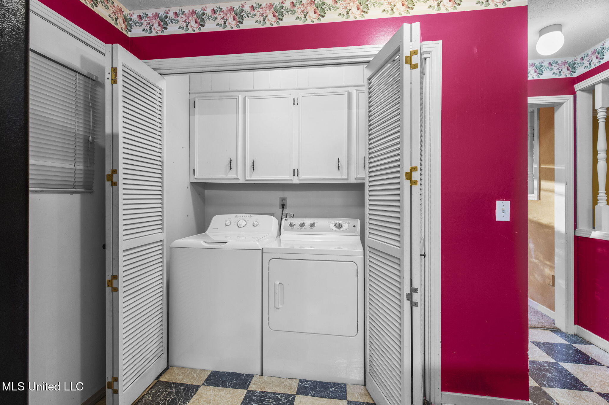 102 Sunline Drive Brandon, MS 39042 - Photo 19 of 45 Laundry