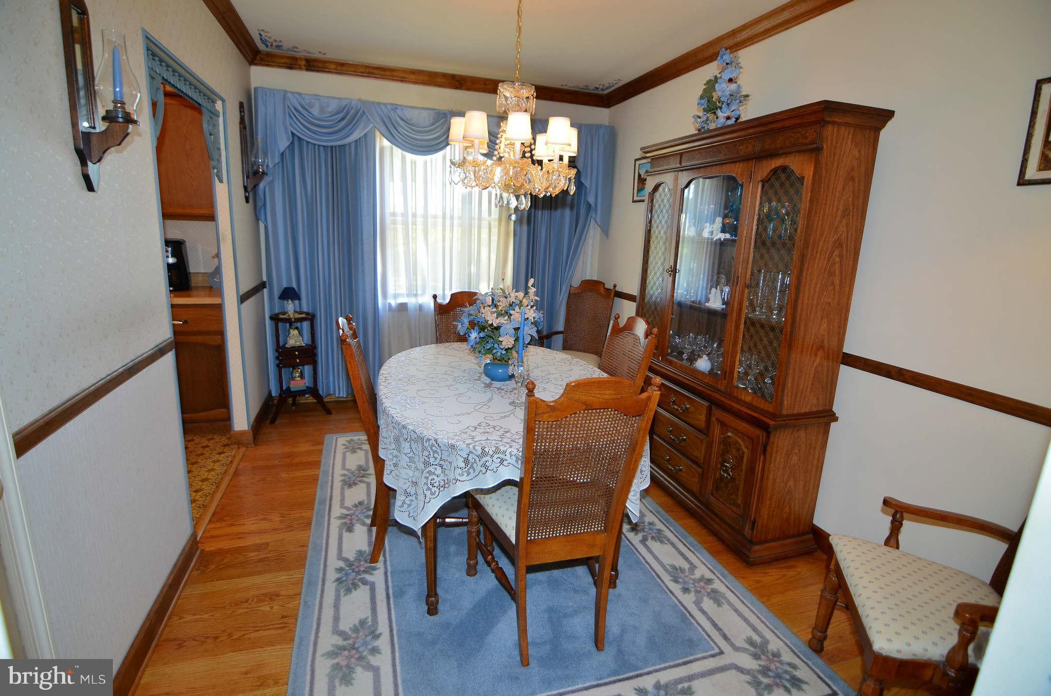 227 Homewood Road Linthicum Heights, MD 21090 - Photo 8 of 30 Dining Room