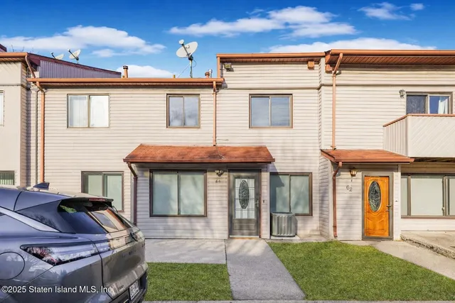 $518,000 | 64 Wolkoff Lane | Graniteville