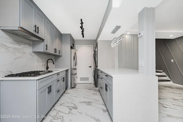 $518,000 | 64 Wolkoff Lane | Graniteville