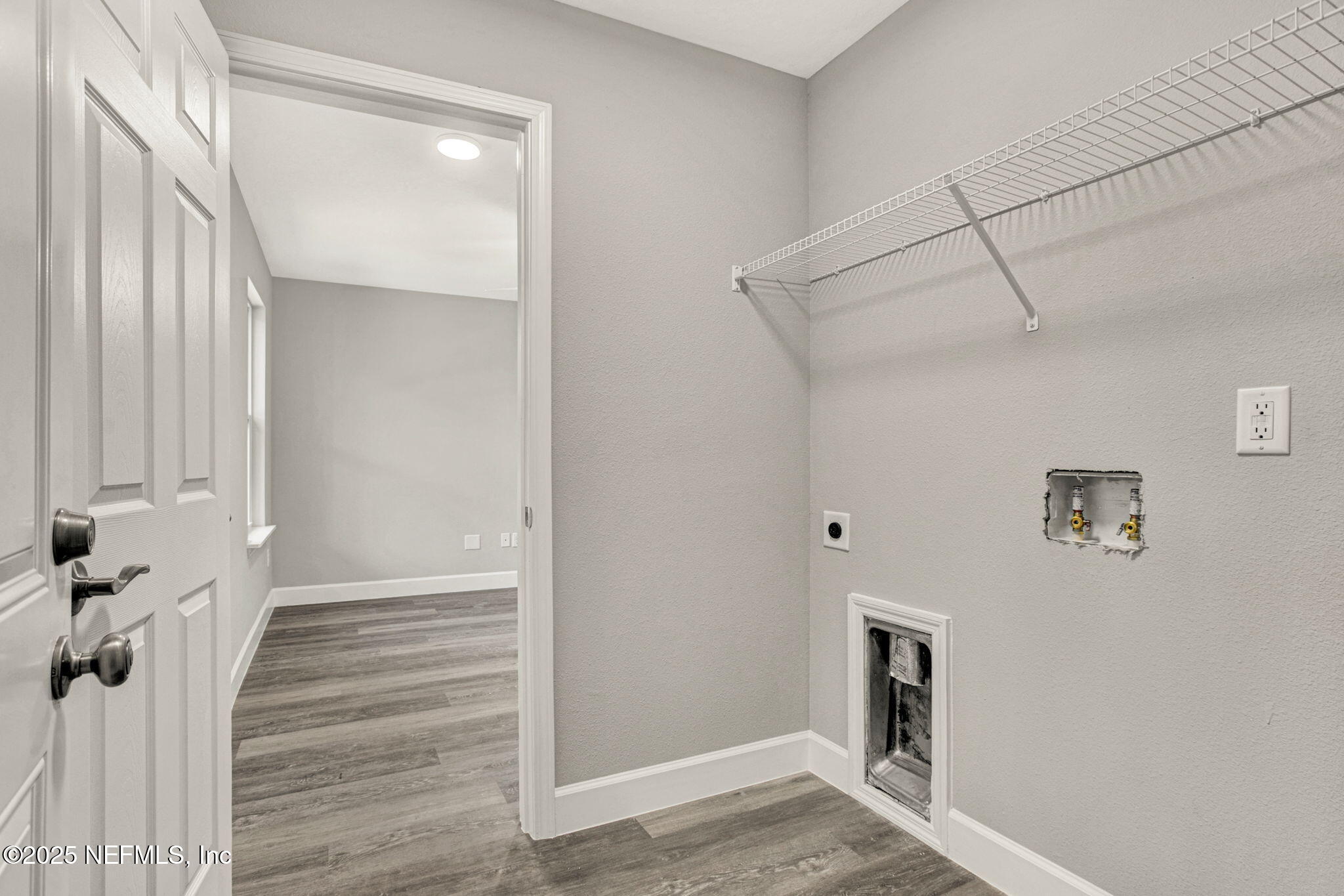 7539 Reed Street Jacksonville, FL 32208 - Photo 7 of 29 Laundry Room