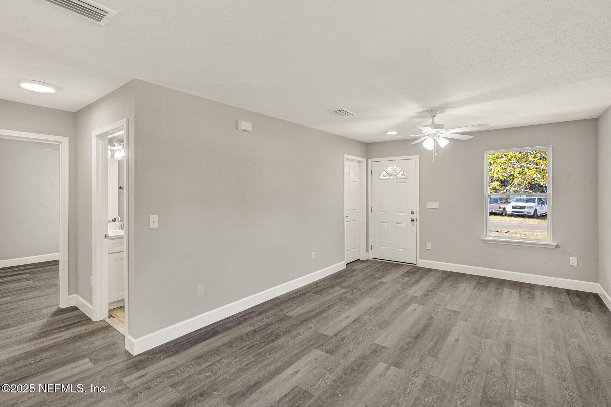 7539 Reed Street Jacksonville, FL 32208 - Photo 9 of 29 Great Room
