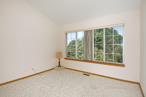 12 Stonegate Lane Streamwood, IL 60107 - Photo 8 of 15