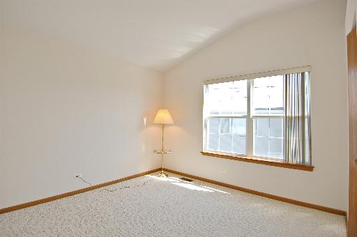 12 Stonegate Lane Streamwood, IL 60107 - Photo 9 of 15