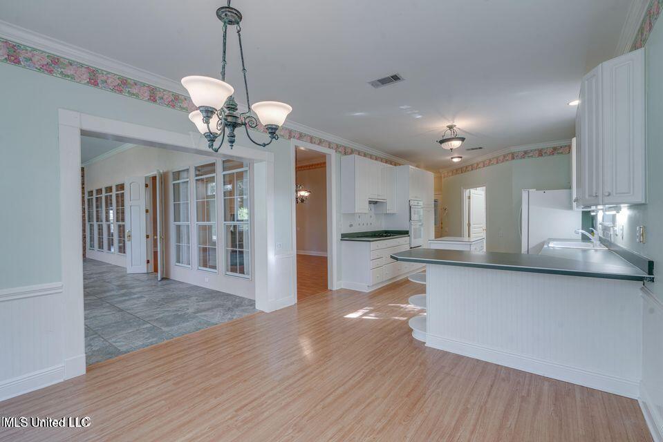 7730 Manini Way Diamondhead, MS 39525 - Photo 33 of 73 34