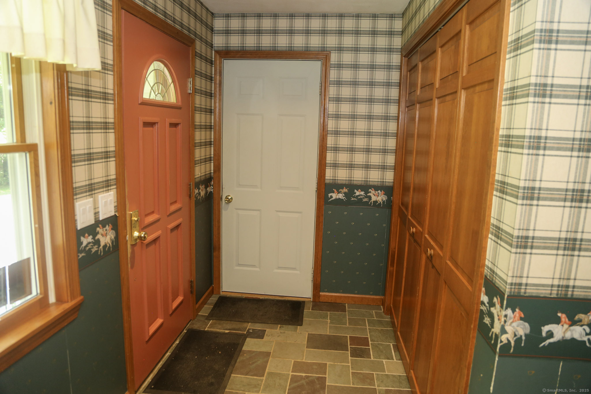 189 Crane Hollow Road Bethlehem, CT 06751 - Photo 3 of 40