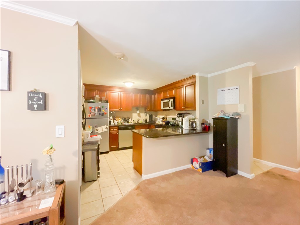 7 Wake Robin Road, Unit 102 Lincoln, RI 02865 - Photo 3 of 19