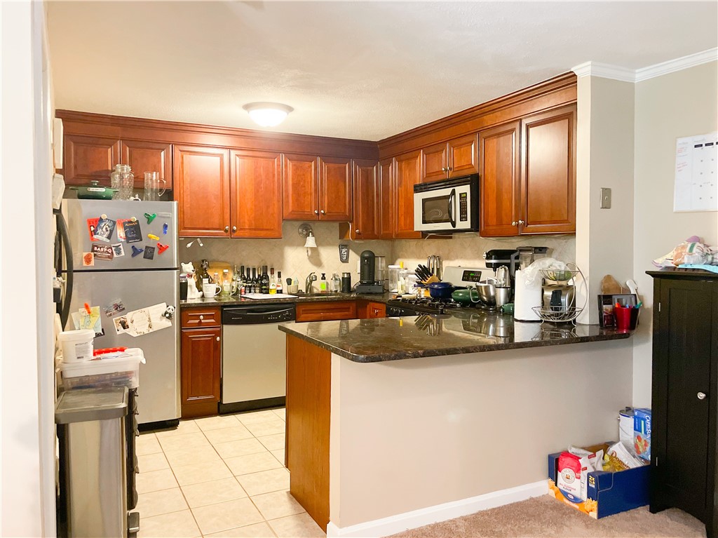 7 Wake Robin Road, Unit 102 Lincoln, RI 02865 - Photo 8 of 19