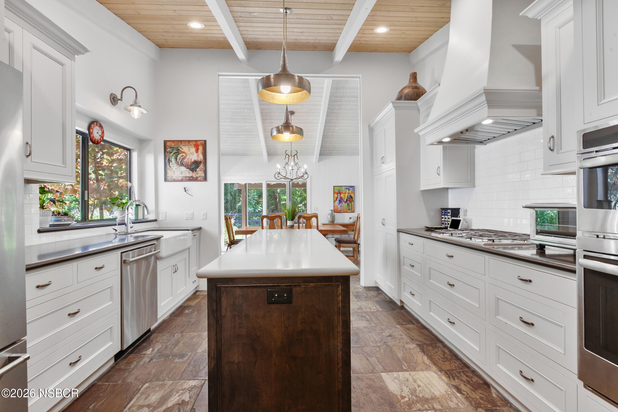 945 Rancho Alisal Drive Solvang, CA 93463 - Photo 10 of 28 Kitchen