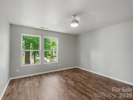$325,000 | 5529 Idlewild Road North, Charlotte, NC 28227