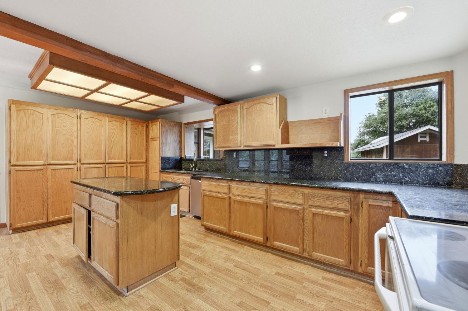 1950 Bear Rock Road Placerville, CA 95667 - Photo 11 of 50