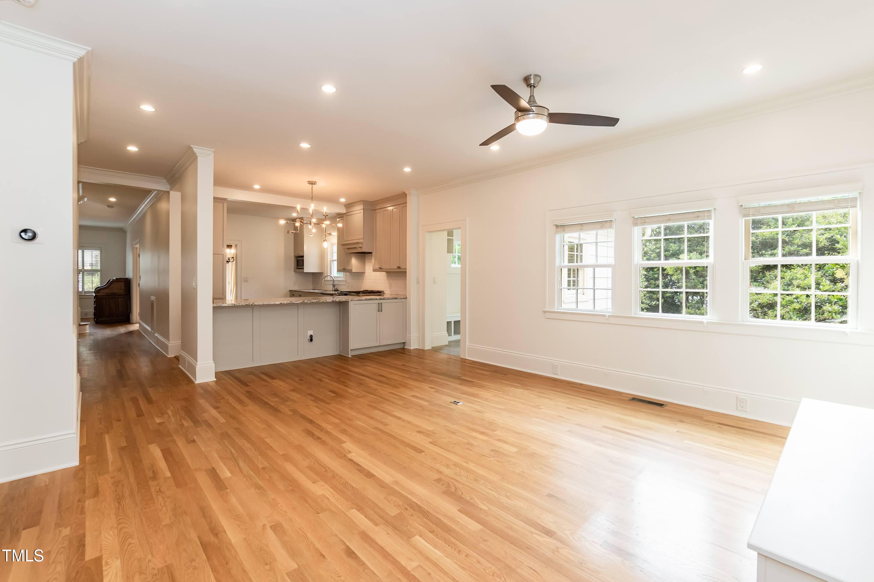 2236 The Circle Raleigh, NC 27608 - Photo 24 of 61 Family 02