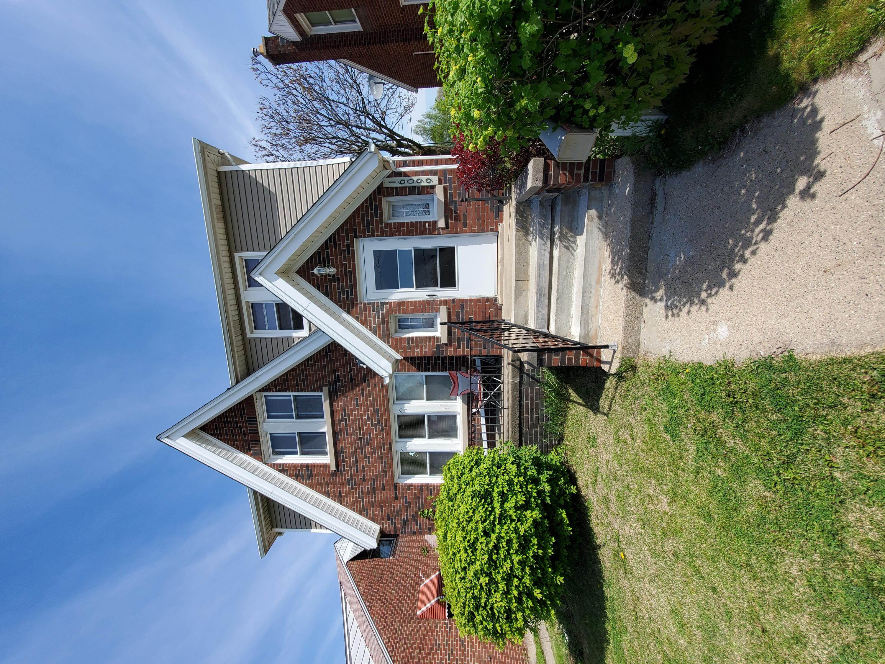 16099 Stephens Road Eastpointe, MI 48021 - Photo 1 of 1 Front of Property
