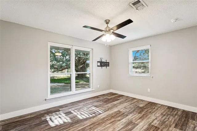 $1,800 | 24004 Lowe Davis Road, Covington, LA 70435