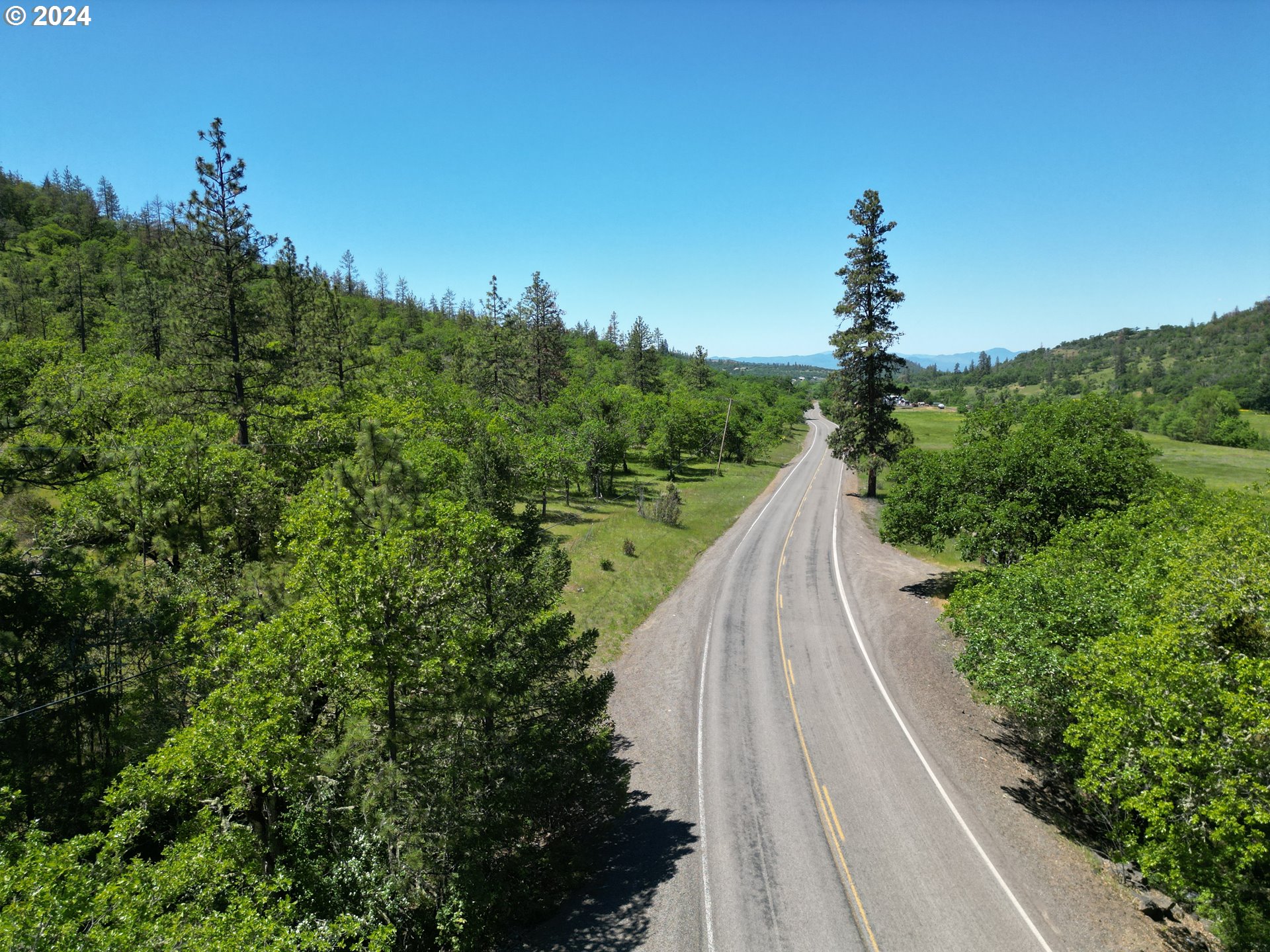 East Antelope Road, Unit TL201 Eagle Point, OR 97524 - Photo 4 of 11
