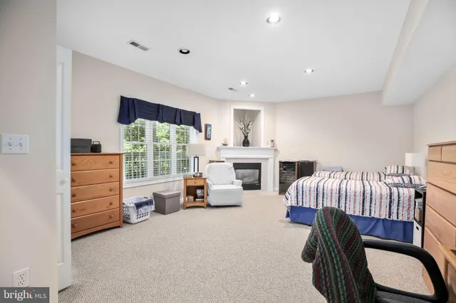 $739,900 | 108 Huntington Hills Lane, Fredericksburg, VA 22401