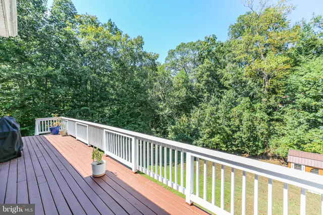 $739,900 | 108 Huntington Hills Lane, Fredericksburg, VA 22401