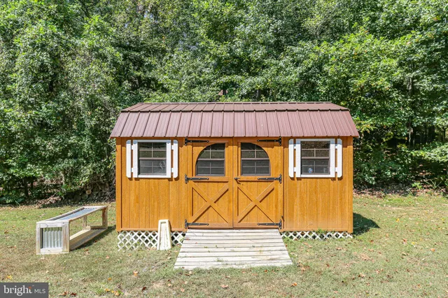 $739,900 | 108 Huntington Hills Lane, Fredericksburg, VA 22401