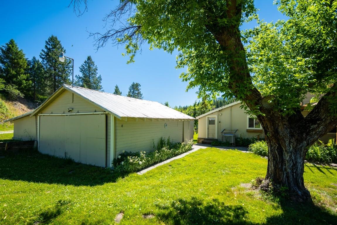 2259 Addy-Gifford Road Addy, WA 99101 - Photo 2 of 33