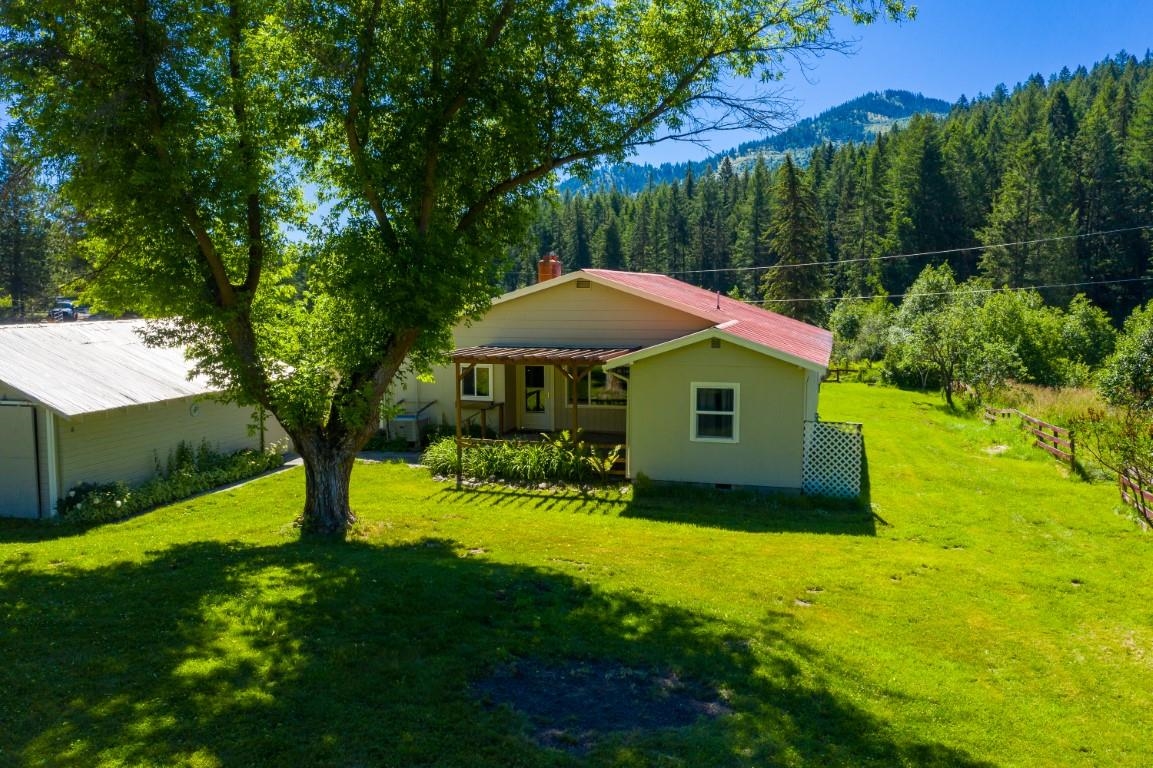 2259 Addy-Gifford Road Addy, WA 99101 - Photo 4 of 33